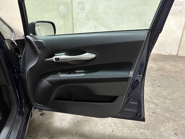 Toyota auris 2.0 d-4d aspiration 126pk 2010, 2-xng-47 - afbeelding 29 van  57