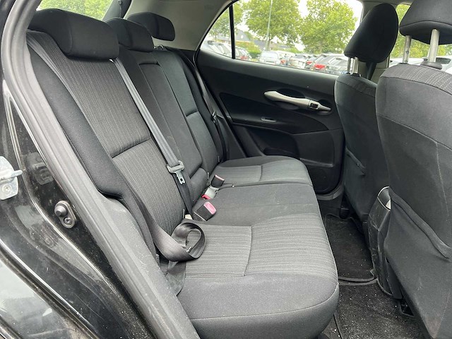 Toyota auris 2.0 d-4d luna business | 12-khh-2 - afbeelding 17 van  26