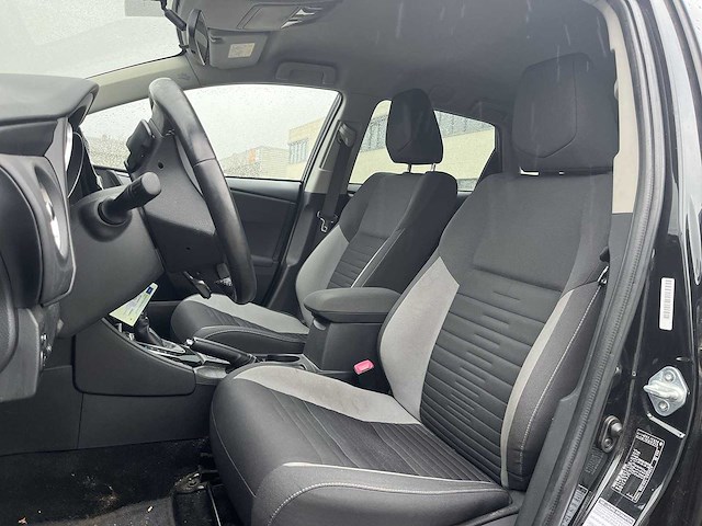 Toyota auris touring sports 1.2t aspiration 2015| kv-424-v - afbeelding 23 van  25