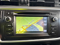 Toyota auris touring sports 1.8 hybr. lease , 7-zhp-28 - afbeelding 2 van  23