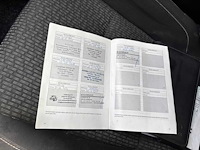 Toyota auris touring sports 1.8 hybr. lease , 7-zhp-28 - afbeelding 15 van  23