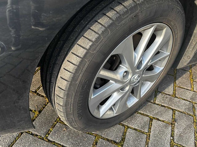 Toyota auris touring sports personenauto, 9-stv-14 - afbeelding 1 van  12