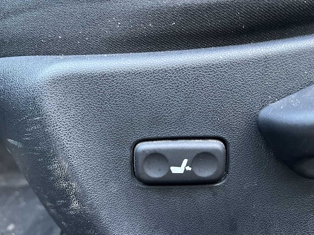 Toyota avensis wagon 2.0 d-4d business 2011 | 77-pjp-6 - afbeelding 2 van  25