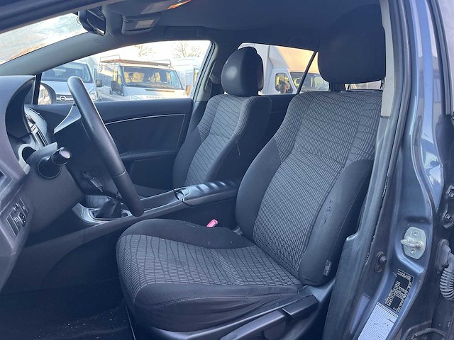 Toyota avensis wagon 2.0 d-4d business 2011 | 77-pjp-6 - afbeelding 25 van  25