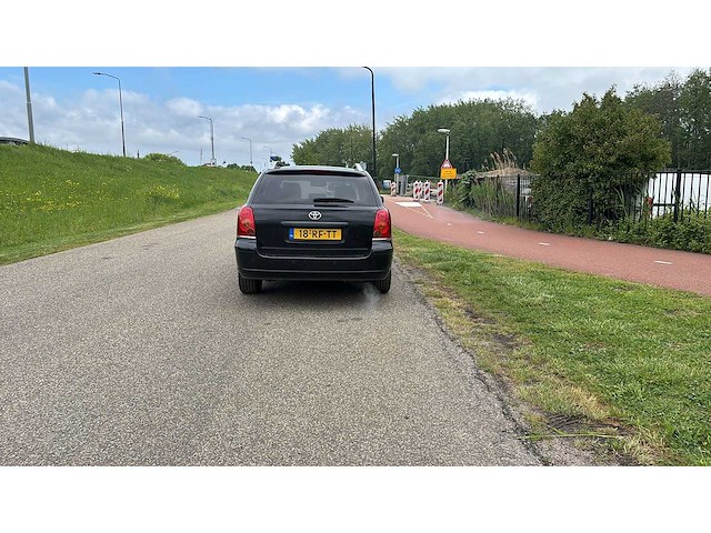 Toyota avensis wagon 2.0 vvti executive | 18-rf-tt i - afbeelding 2 van  13