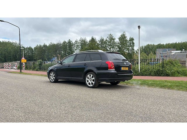 Toyota avensis wagon 2.0 vvti executive | 18-rf-tt i - afbeelding 8 van  13