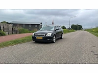 Toyota avensis wagon 2.0 vvti executive | 18-rf-tt i - afbeelding 1 van  13