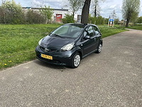 Toyota aygo - 1.0-12v + , 19-xk-sg - afbeelding 1 van  15