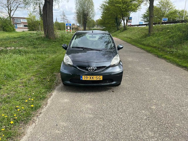 Toyota aygo - 1.0-12v + , 19-xk-sg - afbeelding 8 van  15