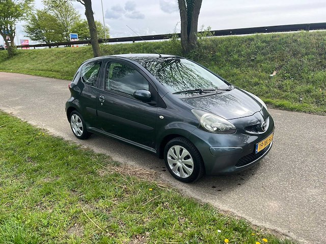 Toyota aygo - 1.0-12v + , 19-xk-sg - afbeelding 14 van  15