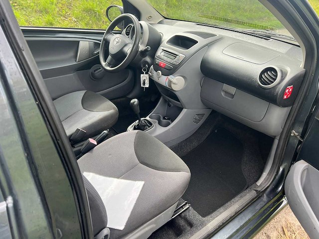 Toyota aygo - 1.0-12v + , 19-xk-sg - afbeelding 5 van  15