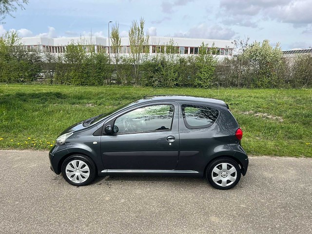 Toyota aygo - 1.0-12v + , 19-xk-sg - afbeelding 13 van  15
