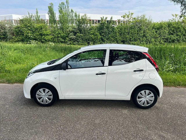Toyota aygo - 1.0 vvt-i x-fun , zb-939-b - afbeelding 12 van  18