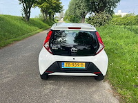 Toyota aygo - 1.0 vvt-i x-fun , zb-939-b - afbeelding 14 van  18