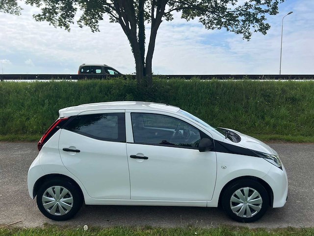 Toyota aygo - 1.0 vvt-i x-fun , zb-939-b - afbeelding 16 van  18