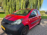 Toyota aygo 1.0-12v , 11-grl-8 - afbeelding 1 van  10
