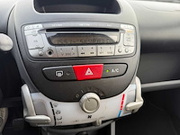 Toyota aygo 1.0-12v + , 28-hhd-6 - afbeelding 12 van  16