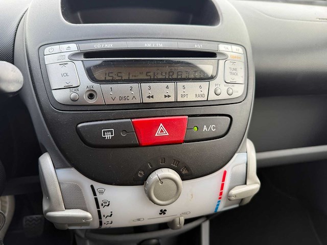 Toyota aygo 1.0-12v + , 28-hhd-6 - afbeelding 4 van  16