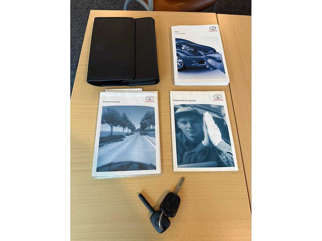 Toyota aygo 1.0-12v + , 28-hhd-6 - afbeelding 8 van  16