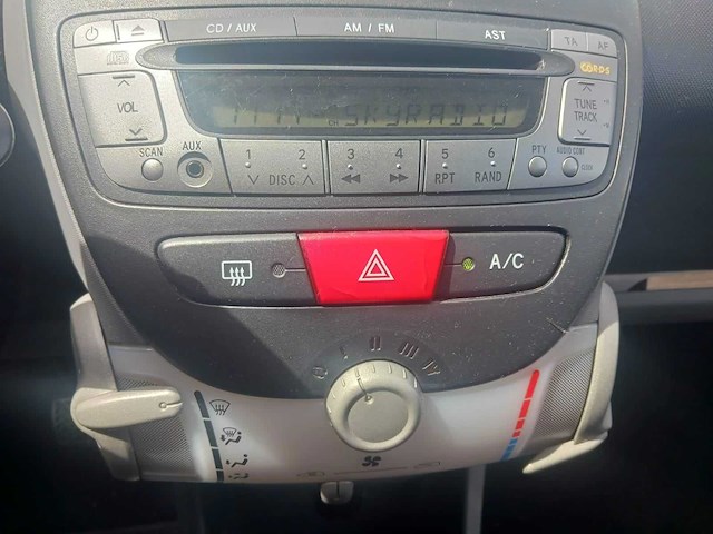 Toyota aygo 1.0-12v , 3-zrt-79 - afbeelding 8 van  12