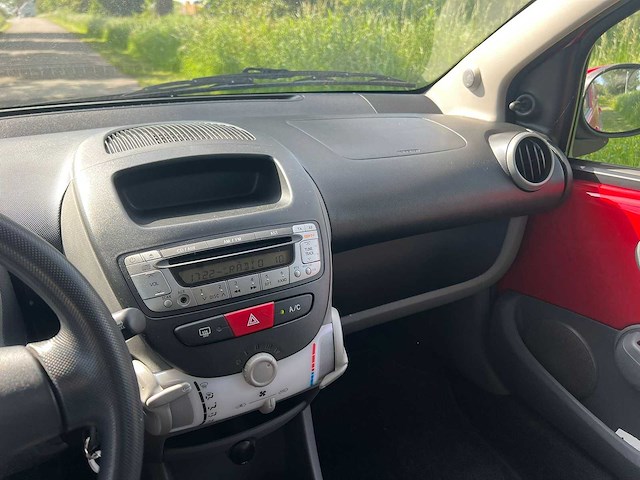 Toyota aygo 1.0-12v + , 35-hfl-7 - afbeelding 4 van  20