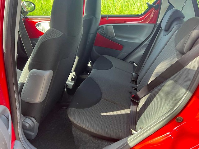 Toyota aygo 1.0-12v + , 35-hfl-7 - afbeelding 9 van  20