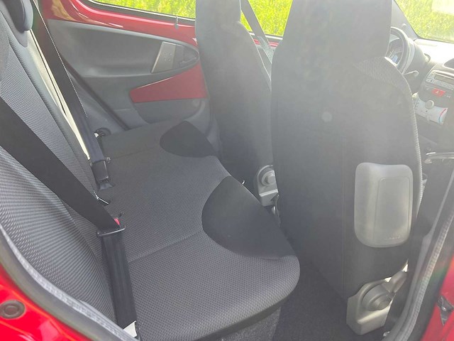 Toyota aygo 1.0-12v + , 35-hfl-7 - afbeelding 11 van  20