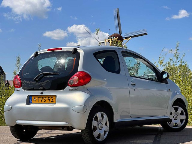Toyota aygo 1.0-12v, 4-tvs-92 - afbeelding 4 van  11