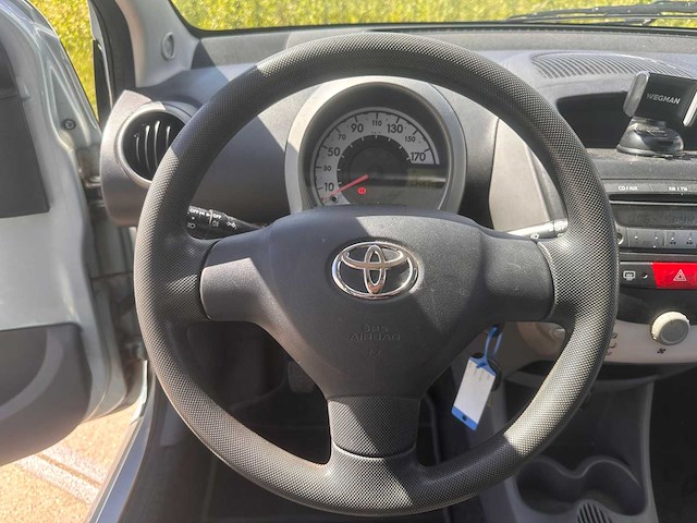 Toyota aygo 1.0-12v, 4-tvs-92 - afbeelding 10 van  11