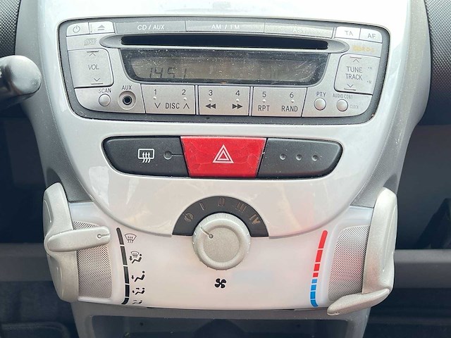 Toyota aygo 1.0-12v | 60-xp-bk - afbeelding 20 van  25