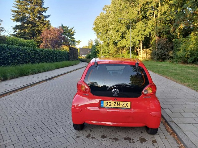 Toyota aygo 1.0-12v , 92-zn-zx - afbeelding 6 van  8