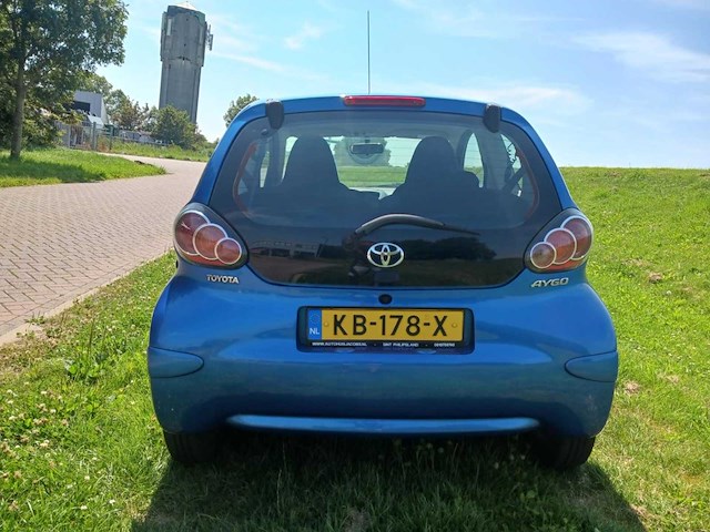 Toyota aygo 1.0-12v access , kb-178-x - afbeelding 2 van  14