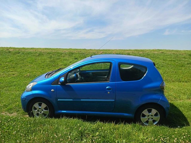 Toyota aygo 1.0-12v access , kb-178-x - afbeelding 3 van  12