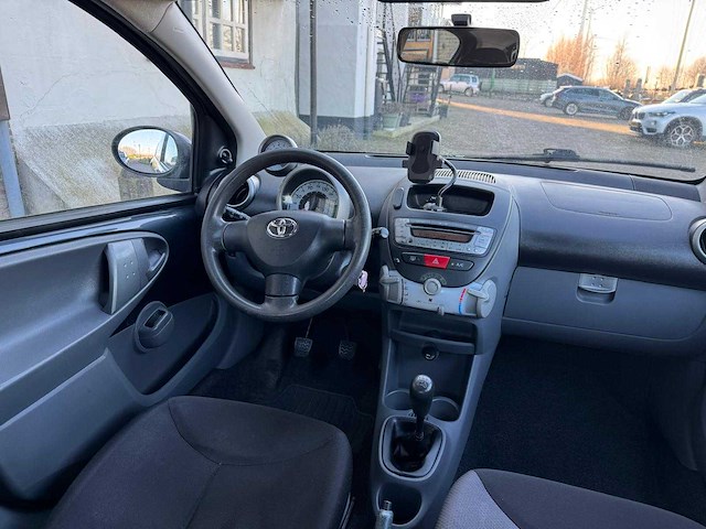 Toyota aygo 1.0-12v air-cool hn-815-l - afbeelding 10 van  11
