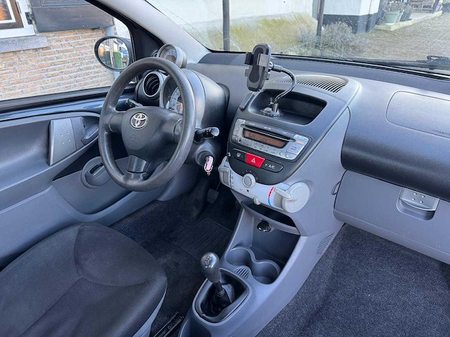 Toyota aygo 1.0-12v air-cool hn-815-l - afbeelding 8 van  11