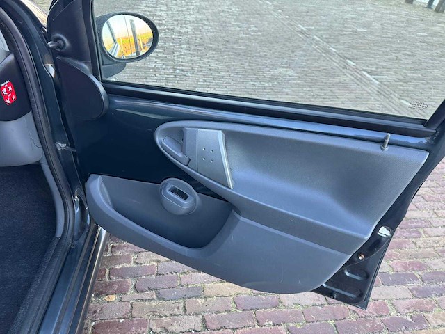 Toyota aygo 1.0-12v air-cool hn-815-l - afbeelding 7 van  11