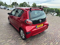 Toyota aygo 1.0-12v aspir. red air automaat 09-nhh-1 - afbeelding 11 van  18