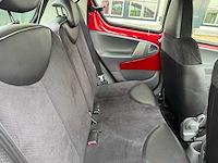 Toyota aygo 1.0-12v aspir. red air automaat 09-nhh-1 - afbeelding 17 van  18