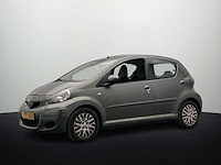 Toyota aygo 1.0-12v aspiration green 2010 - afbeelding 15 van  19
