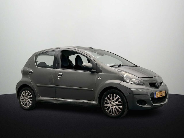 Toyota aygo 1.0-12v aspiration green 2010 - afbeelding 3 van  19