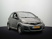 Toyota aygo 1.0-12v aspiration green 2010 - afbeelding 13 van  19