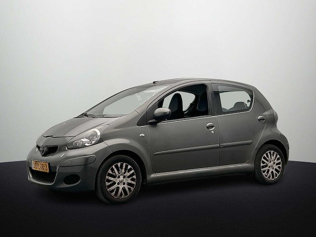 Toyota aygo 1.0-12v aspiration green 2010 - afbeelding 15 van  19