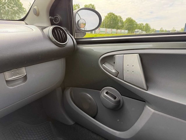 Toyota aygo 1.0 12v aspiration green, 41-ktj-8 - afbeelding 4 van  14