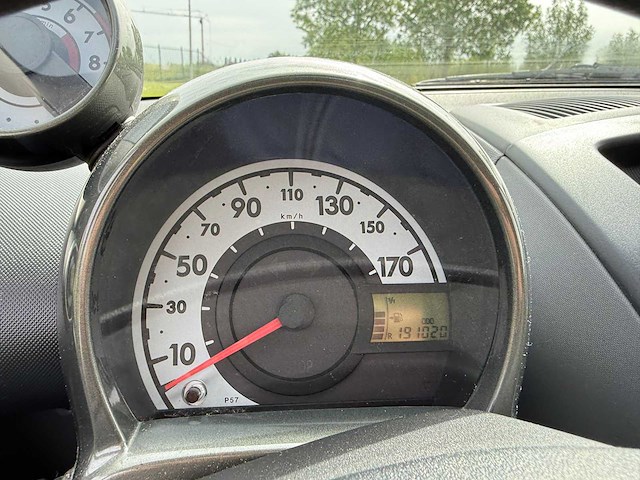 Toyota aygo 1.0 12v aspiration green, 41-ktj-8 - afbeelding 5 van  14