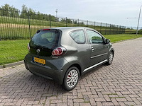 Toyota aygo 1.0 12v aspiration green, 41-ktj-8 - afbeelding 2 van  14