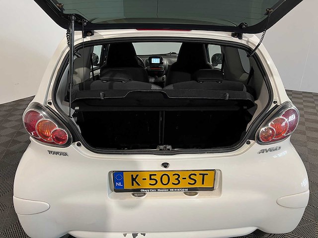 Toyota aygo 1.0-12v aspiration navigator, k-503-st - afbeelding 8 van  21