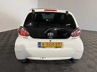 Toyota aygo 1.0-12v aspiration navigator, k-503-st - afbeelding 15 van  21