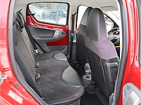 Toyota aygo 1.0-12v aspiration red 2010, 72-nsv-8 - afbeelding 7 van  18
