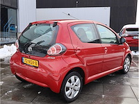 Toyota aygo 1.0-12v aspiration red 2010, 72-nsv-8 - afbeelding 14 van  18