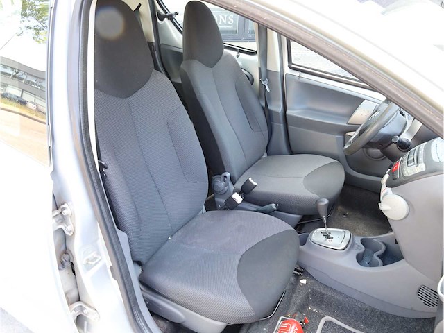 Toyota aygo 1.0-12v + automaat 2008, 24-nsr-3 - afbeelding 17 van  29